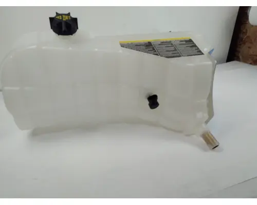 KENWORTH W900 RADIATOR SURGE TANK