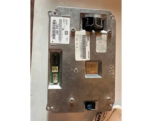 KENWORTH W900 RADIO