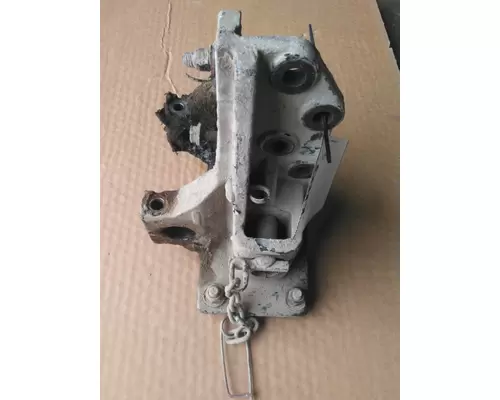 KENWORTH W900 SPRING HANGER