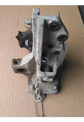 KENWORTH W900 SPRING HANGER