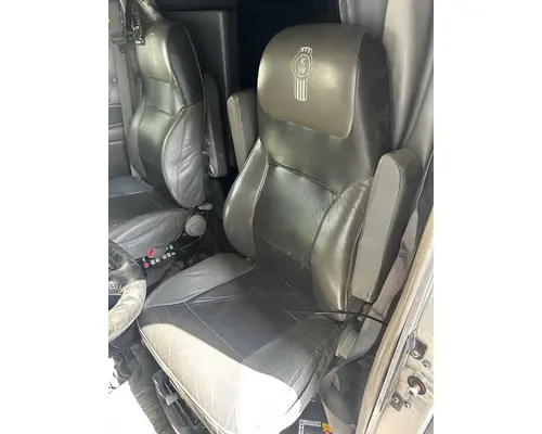 KENWORTH W900 Seat, Front