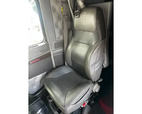 KENWORTH W900 Seat, Front