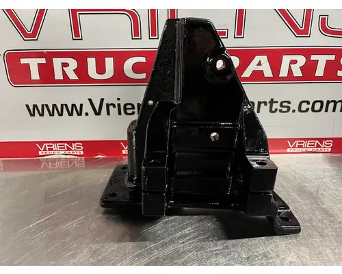 KENWORTH W900 Spring Hanger