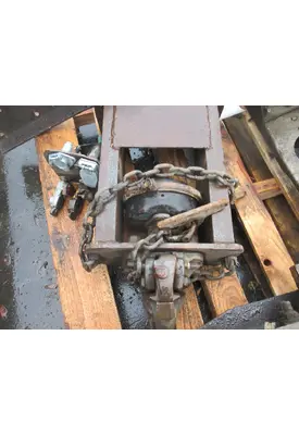 KENWORTH W900 TRAILER HITCH