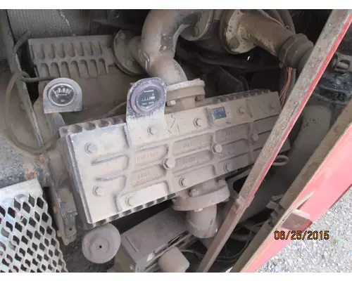 KENWORTH W900 VACUUM PUMP