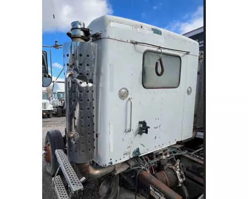 KENWORTH W900 Vehicle For Sale