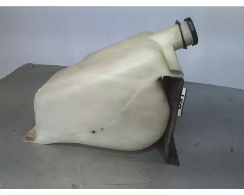 KENWORTH W900 WINDSHIELD WASHER RESERVOIR
