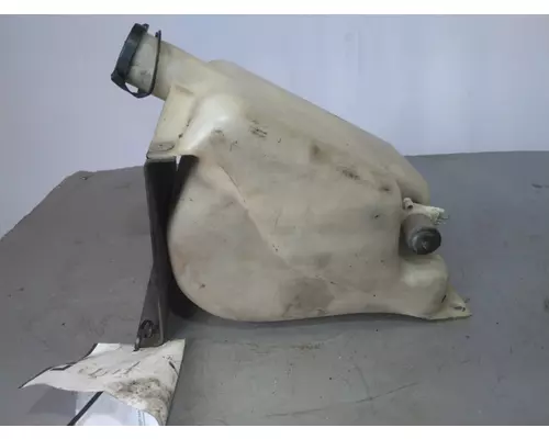 KENWORTH W900 WINDSHIELD WASHER RESERVOIR