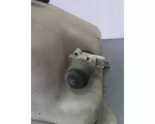 KENWORTH W900 WINDSHIELD WASHER RESERVOIR