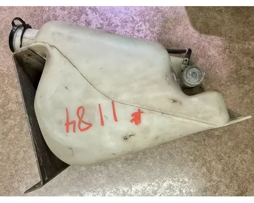 KENWORTH W900 Windshield Washer Reservoir