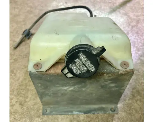 KENWORTH W900 Windshield Washer Reservoir