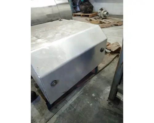 KENWORTH W990 Battery Box