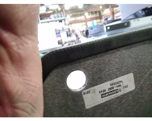 KENWORTH W990 Battery Box