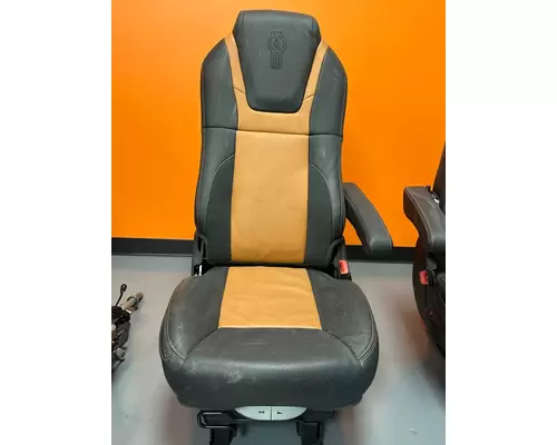 KENWORTH W990 Seat, Front