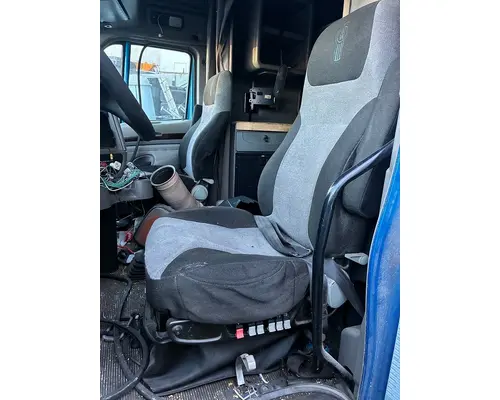 KENWORTH t700 Seat, Front