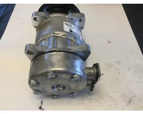 KENWORTH  Air Conditioner Compressor