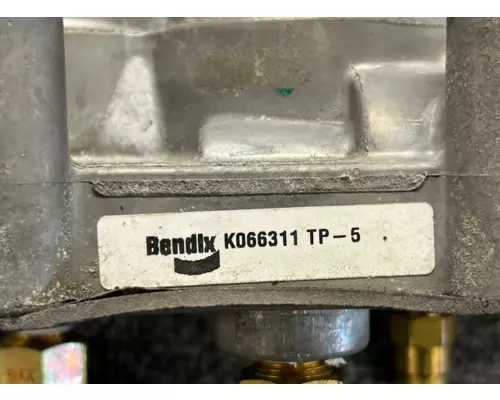 KENWORTH  Air Control Valve