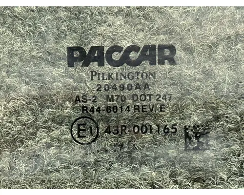 KENWORTH  Back Glass