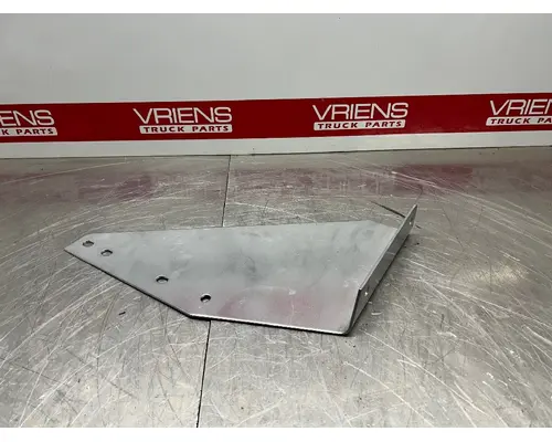 KENWORTH  Brackets, Misc.