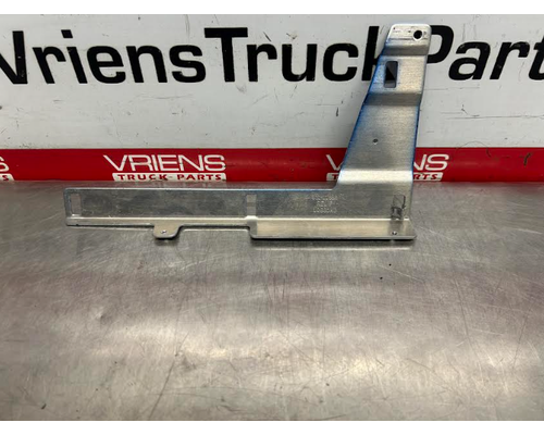KENWORTH  Brackets, Misc.