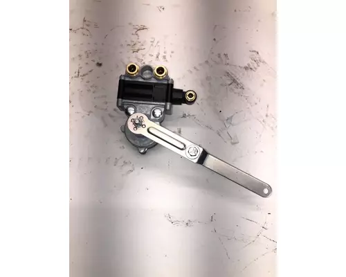 KENWORTH  Brake Proportioning Valve