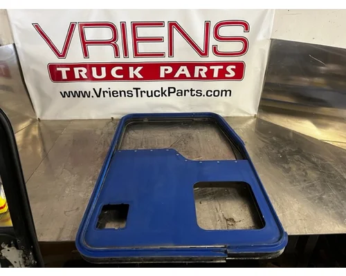 KENWORTH  Door Assembly, Front