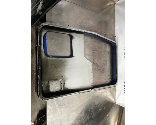 KENWORTH  Door Assembly, Front