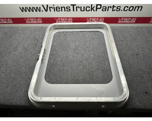 KENWORTH  Door Assembly, Front