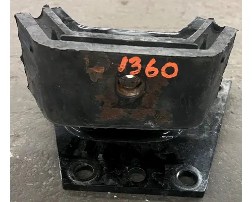 KENWORTH  Engine Mounts
