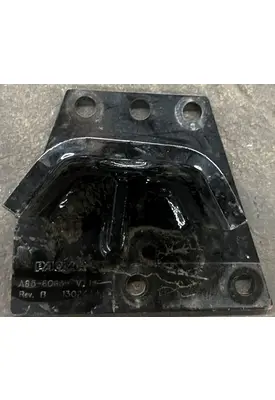 KENWORTH  Engine Mounts
