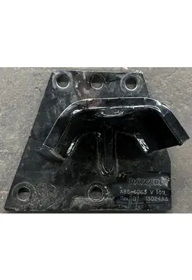 KENWORTH  Engine Mounts