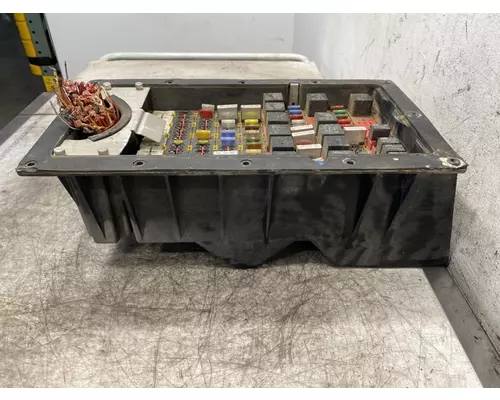 KENWORTH  Fuse Box
