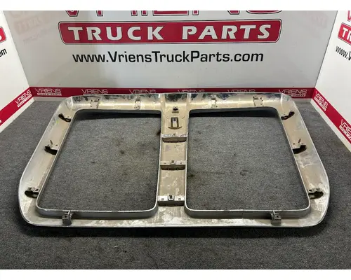 KENWORTH  Grille