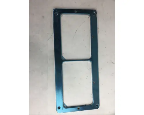 KENWORTH  HEADLAMP BEZEL