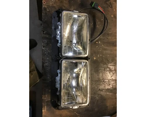 KENWORTH  Headlamp Assembly
