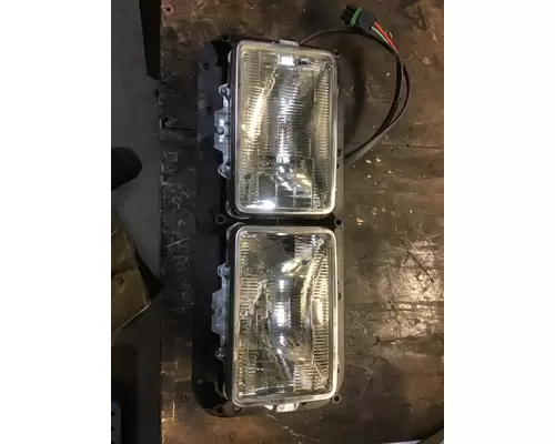 KENWORTH  Headlamp Assembly