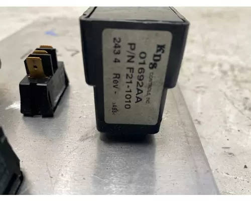 KENWORTH  Heater or Air Conditioner Parts, Misc.