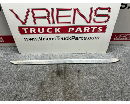 KENWORTH  Hood Parts