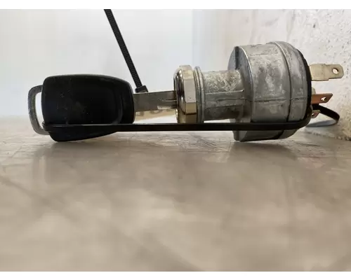 KENWORTH  Ignition Switch