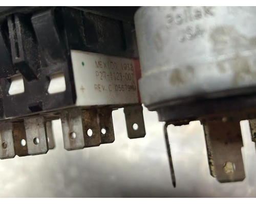 KENWORTH  Ignition Switch