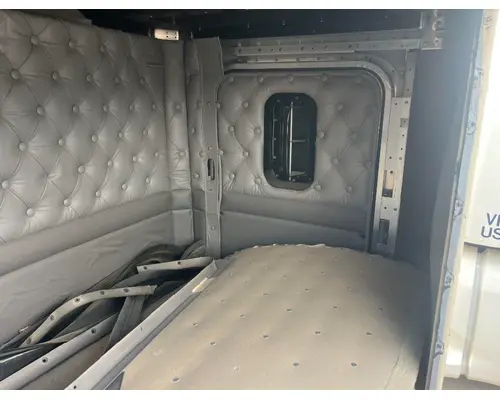 KENWORTH  Sleeper  Bunk