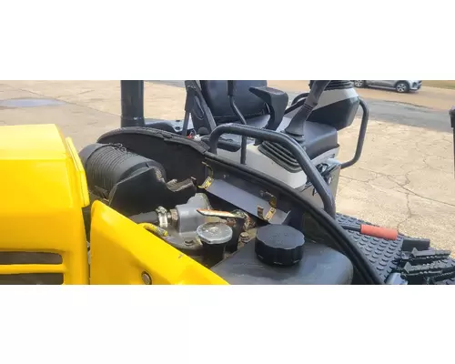KOMATSU PC35MR-2 Equipment (Whole Vehicle)