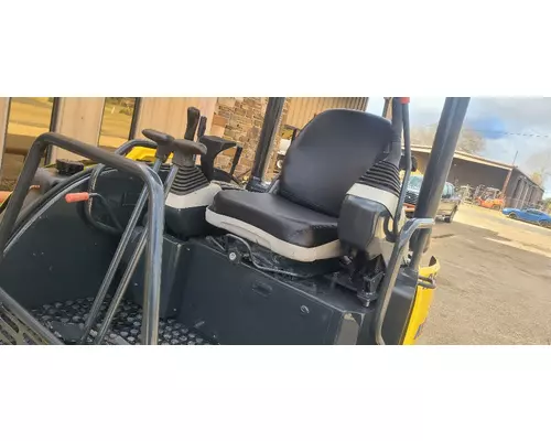 KOMATSU PC35MR-2 Equipment (Whole Vehicle)