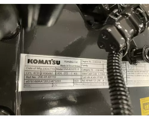 KOMATSU SAA4D107E-3 Engine