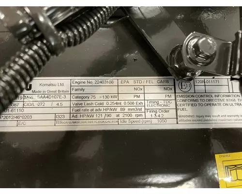 KOMATSU SAA4D107E-3 Engine