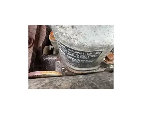 KUBOTA D722 Engine Assembly