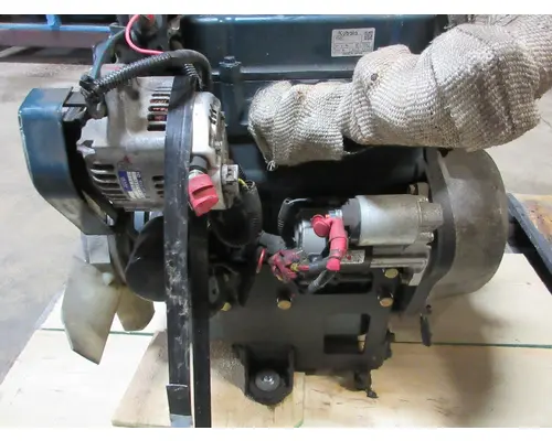 KUBOTA D902 Engine Assembly
