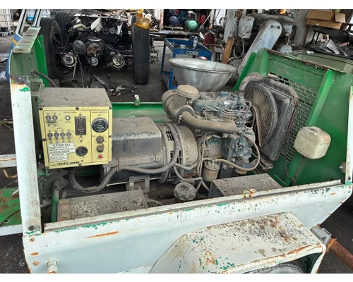 KUBOTA D905 Engine Assembly