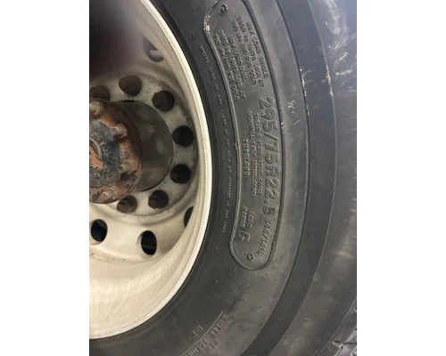 Kelly Cascadia Tires