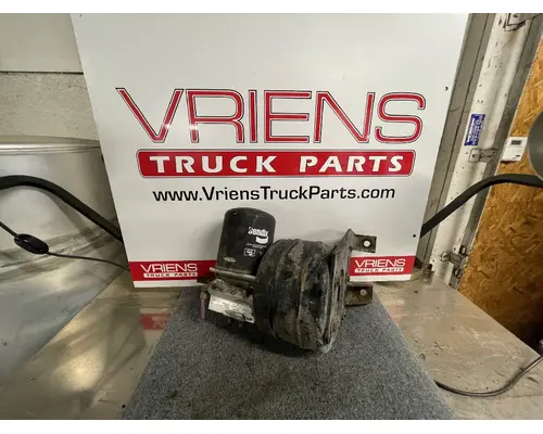 Air Dryer KENWORTH  Vriens Truck Parts
